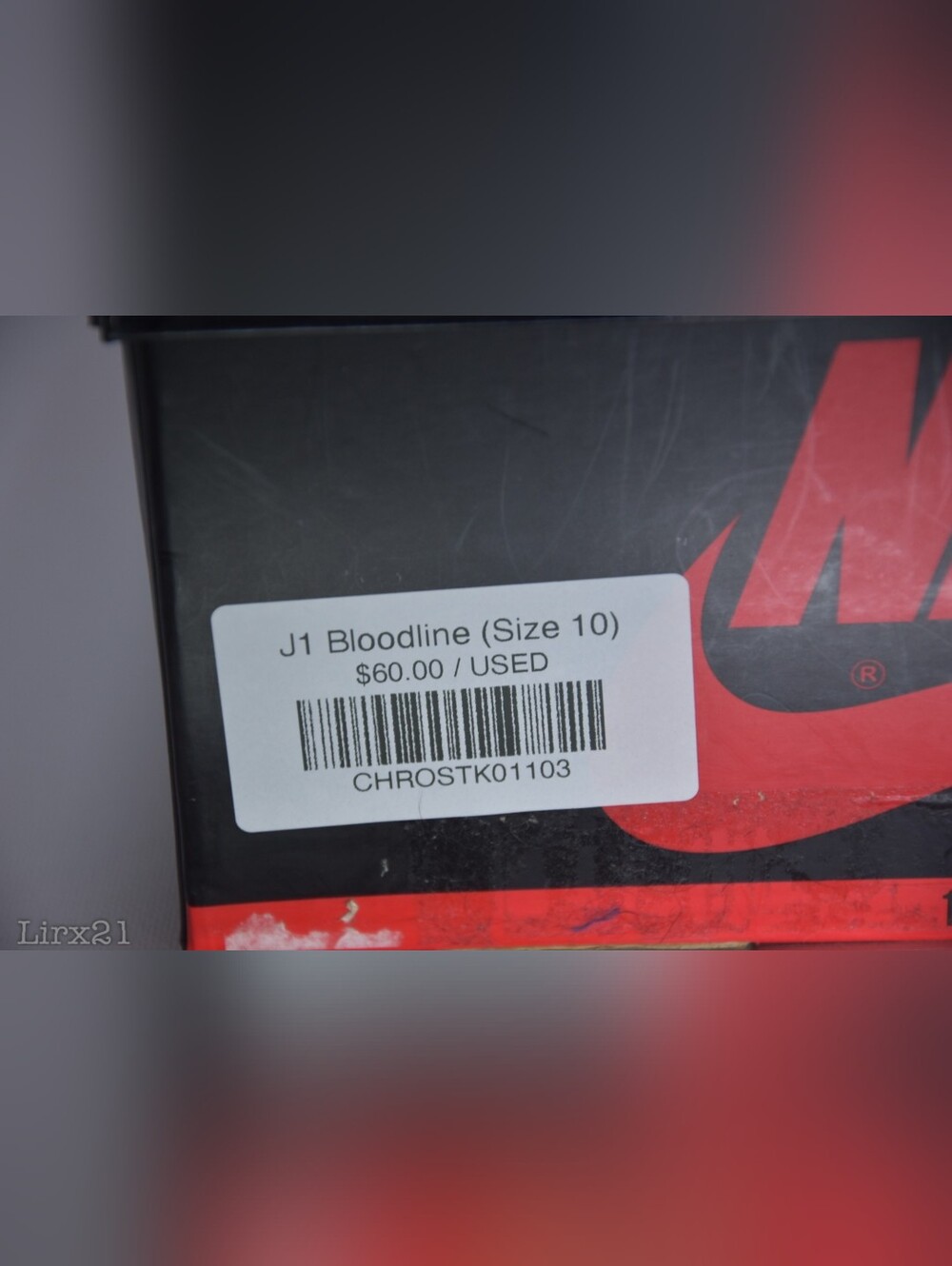Nike Jordan 1 "Bloodline" Size 10M - Picture 6 of 6